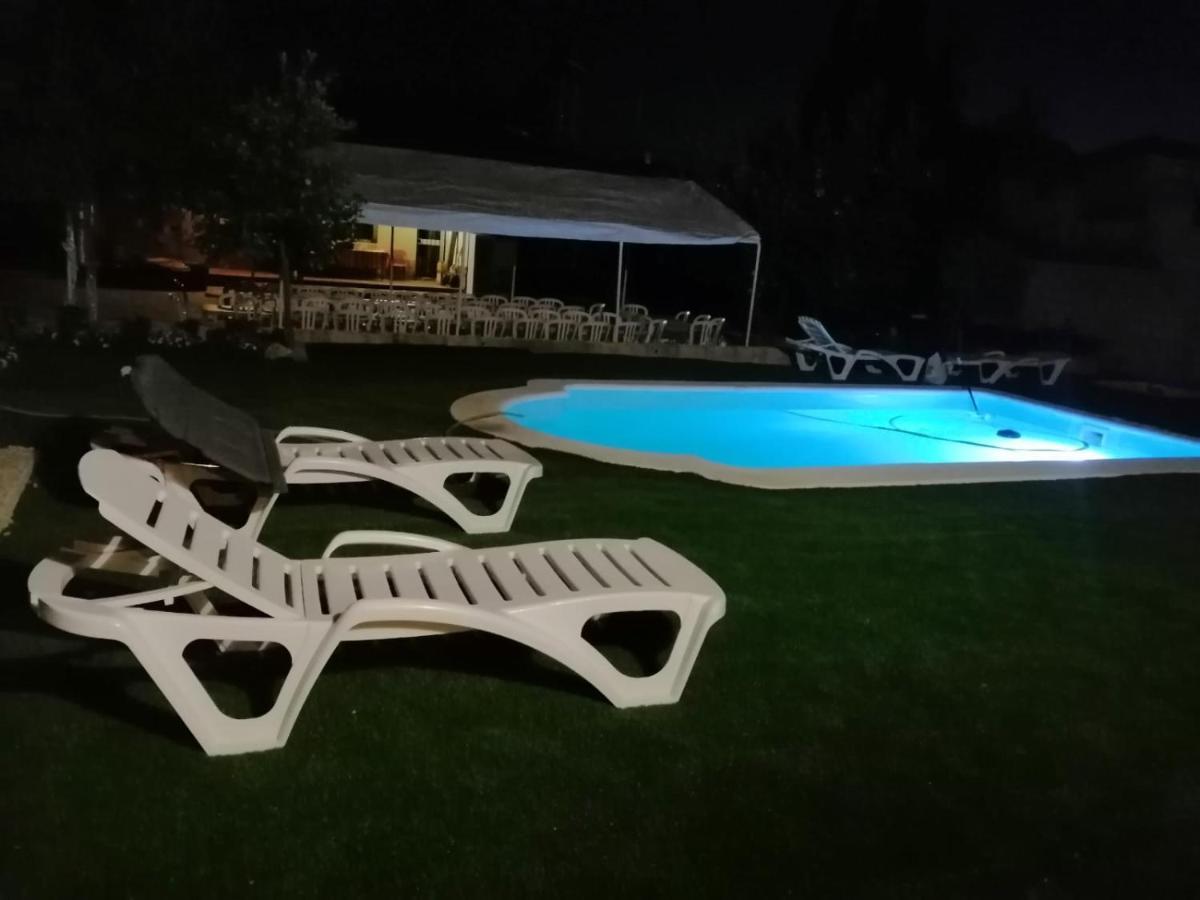Villa El Membrillar La Carlota Esterno foto